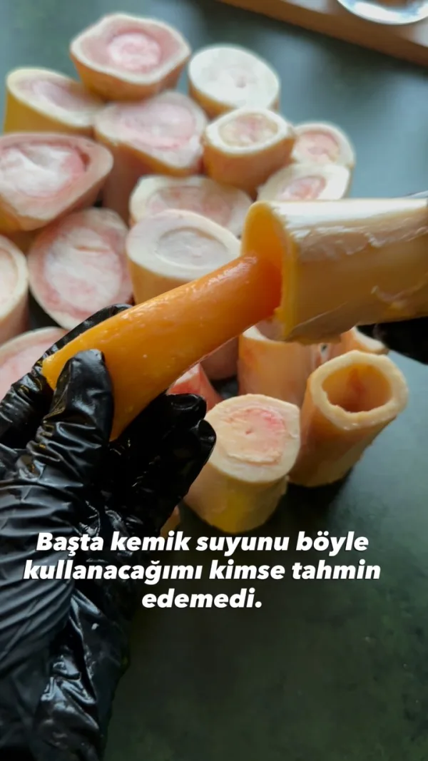 Yazın kemik suyunu bırakmıyorum, sadece bezen tüketme şeklini değiştiriyorum. ☀️...